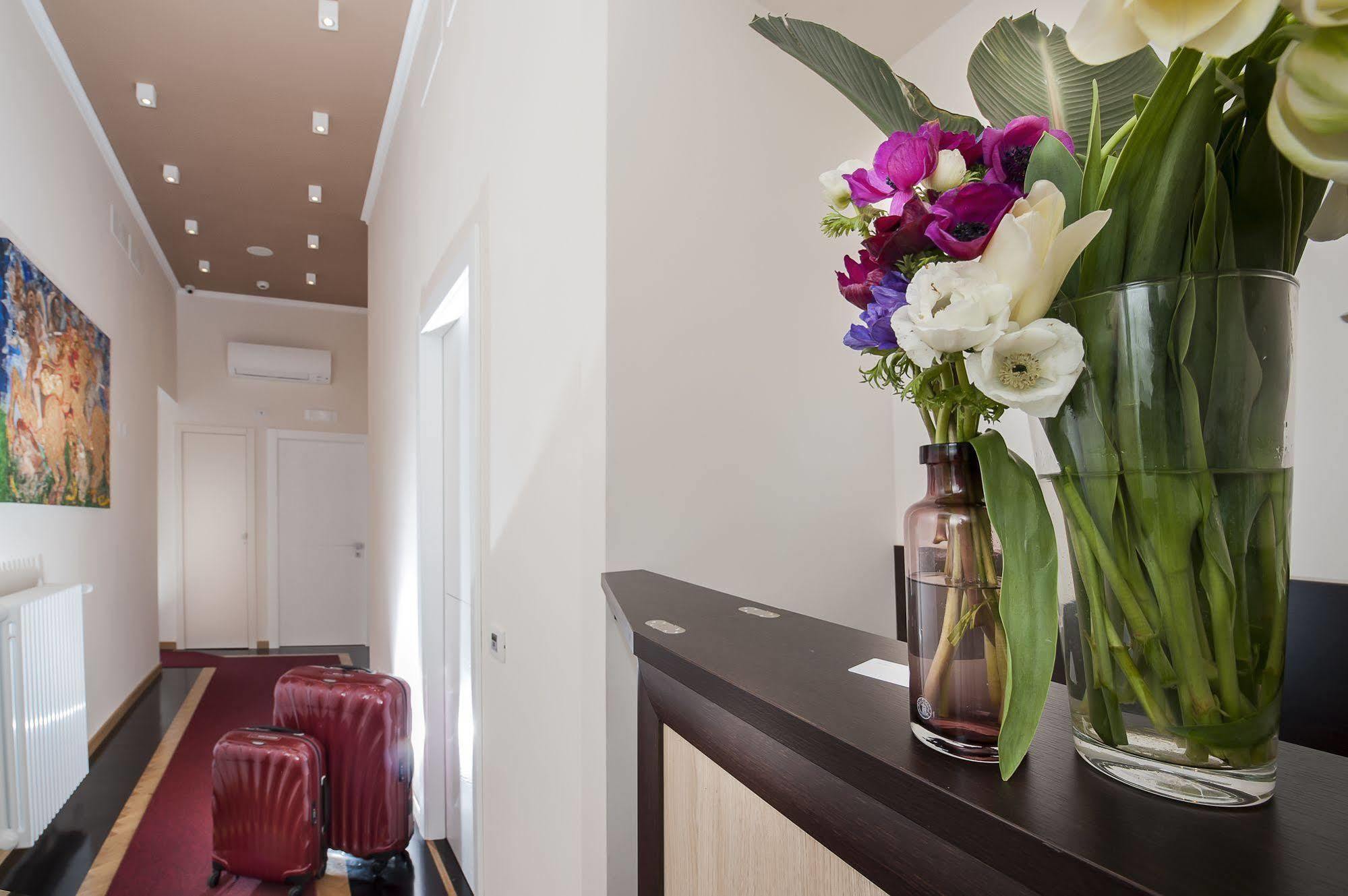 Dve Suite Rome Buitenkant foto